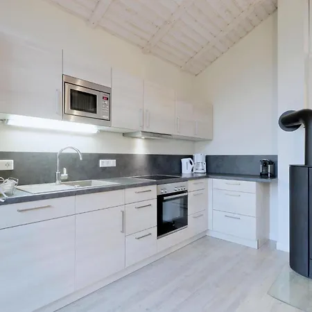 Сasa de vacaciones In With Kitchen Dagebüll